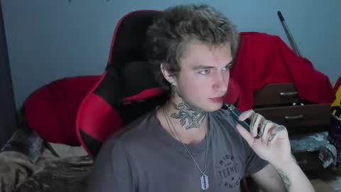 Snapshot of austen_milker chatting on 1, 11, 2025 Austen online show from 1, 11, 2025