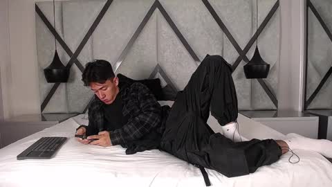 Snapshot of austinreeds chatting on 1, 10, 2025 austinreeds online show from 1, 10, 2025