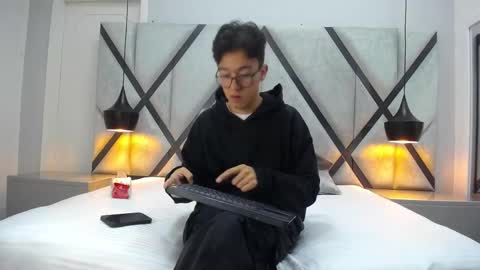 Snapshot of austinreeds chatting on 9, 10, 2025 austinreeds online show from 9, 10, 2025