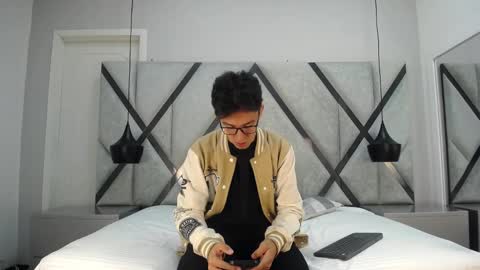 Snapshot of austinreeds chatting on 15, 10, 2025 austinreeds online show from 15, 10, 2025