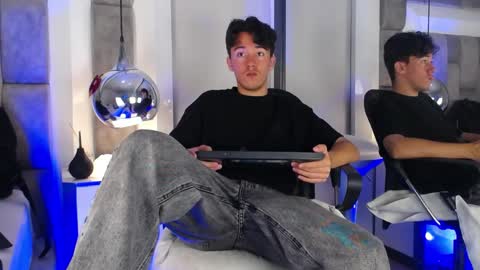 austinreeds online show from 1, 5, 2026