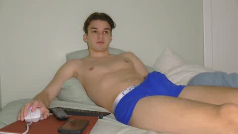 Snapshot of auston_r1ch chatting on 6, 2, 2025 Auston 3 online show from 6, 2, 2025