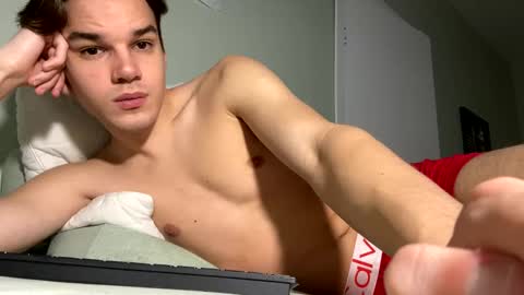 Snapshot of auston_r1ch chatting on 24, 2, 2025 Auston 3 online show from 24, 2, 2025