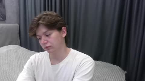 ausxuw online show from 15, 10, 2025