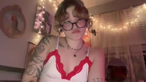 Autie 3 online show from 23, 12, 2025