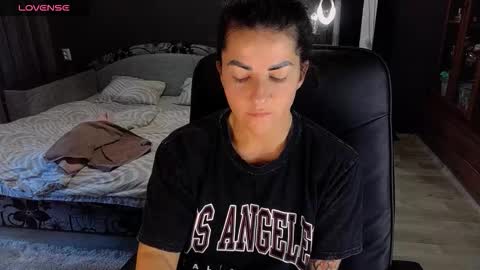 Ava online show from 10, 9, 2025