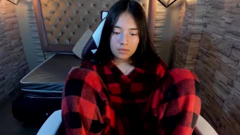              online show from 3, 12, 2024