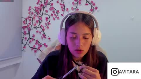              online show from 13, 5, 2026