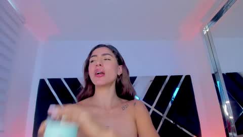 Snapshot of ava_fontana2 chatting on 22, 5, 2026 Ava Fontana online show from 22, 5, 2026