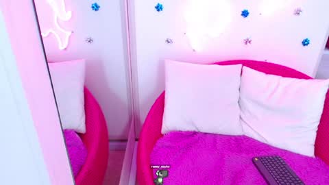 Snapshot of ava_williams_ chatting on 27, 12, 2024 AVA online show from 27, 12, 2024
