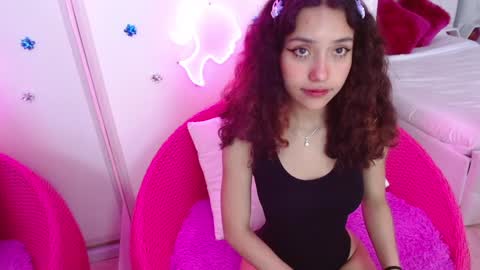 Snapshot of ava_williams_ chatting on 28, 12, 2024 AVA online show from 28, 12, 2024