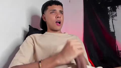 Avaggi online show from 19, 10, 2025