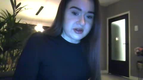 avajadey online show from 19, 2, 2025