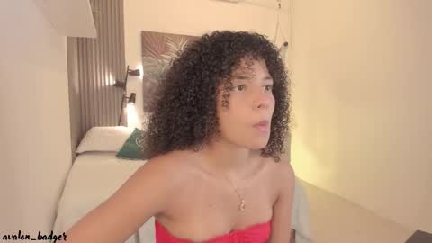 Avalon online show from 17, 10, 2025