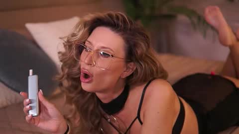 Ava online show from 5, 3, 2026