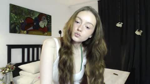 Snapshot of avani__gregg chatting on 28, 11, 2025 avani__gregg online show from 28, 11, 2025