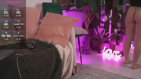 AvaReed online show from 12, 1, 2025