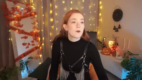 Snapshot of avaryder chatting on 22, 10, 2025 Ava online show from 22, 10, 2025