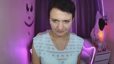 Snapshot of avasaturnian chatting on 26, 10, 2025 avasaturnian online show from 26, 10, 2025