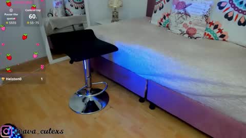 Snapshot of avascott_ chatting on 22, 11, 2025 Ava online show from 22, 11, 2025