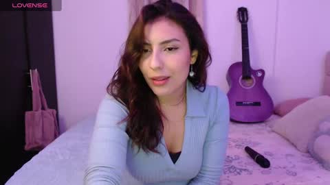 ave_negra_ online show from 7, 3, 2025