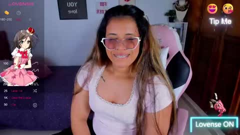 Snapshot of avelis_trum2 chatting on 16, 9, 2025 Abbigail online show from 16, 9, 2025