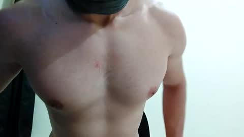 Snapshot of averagesizeboy chatting on 1, 2, 2025 averagesizeboy online show from 1, 2, 2025