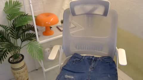 Rhian online show from 28, 6, 2026