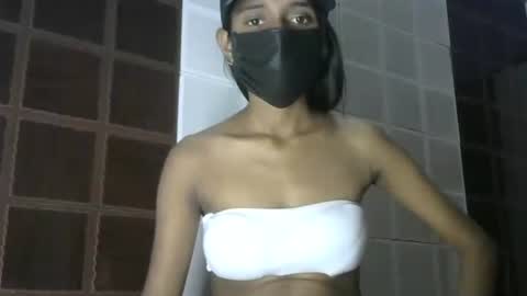 avery_lust01 online show from 13, 5, 2026