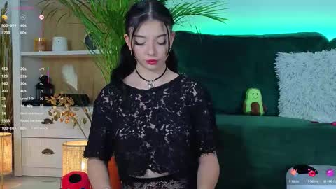 Snapshot of averywillow chatting on 16, 10, 2025 AveryWillow online show from 16, 10, 2025