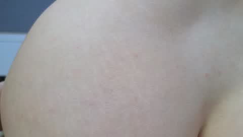 Snapshot of avgustina_love chatting on 24, 1, 2025 avgustina_love online show from 24, 1, 2025