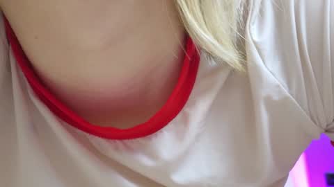 Snapshot of avgustina_love chatting on 31, 1, 2025 avgustina_love online show from 31, 1, 2025