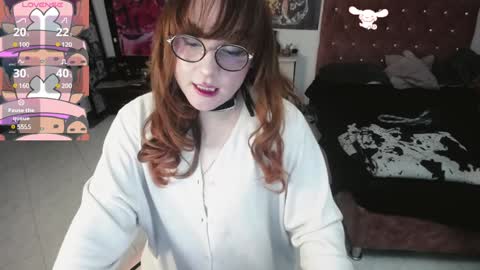 Snapshot of avril2809 chatting on 7, 12, 2024 Abril online show from 7, 12, 2024