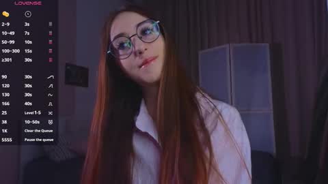 Avril online show from 12, 9, 2025