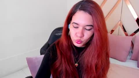 Avril  online show from 3, 2, 2026