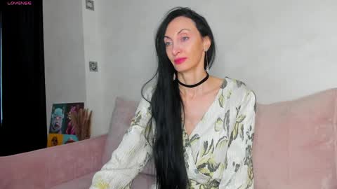 Avrora online show from 10, 4, 2026