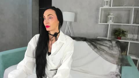 Avrora online show from 15, 4, 2026