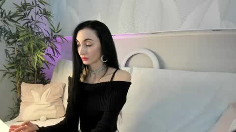 Avrora online show from 22, 4, 2026