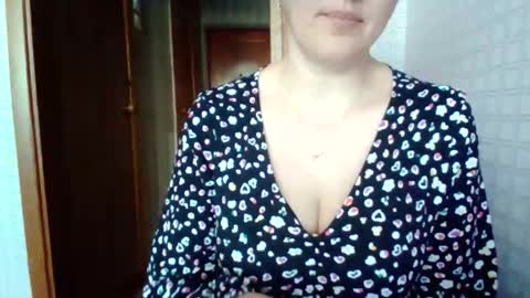 Snapshot of awesomeladyy chatting on 15, 4, 2026 awesomeladyy online show from 15, 4, 2026