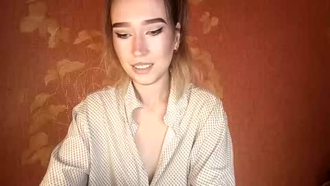 Awora Wolf online show from 20, 9, 2025