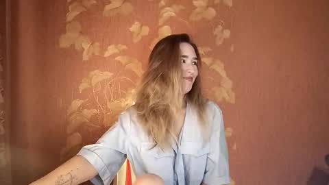 Awora Wolf online show from 7, 10, 2025