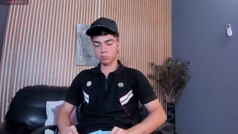 Snapshot of axeel_frost chatting on 6, 8, 2026 axeel_frost online show from 6, 8, 2026