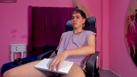 Snapshot of axel_cifer chatting on 24, 2, 2025 Axel cifer online show from 24, 2, 2025