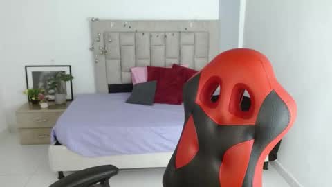 Axel online show from 1, 2, 2026