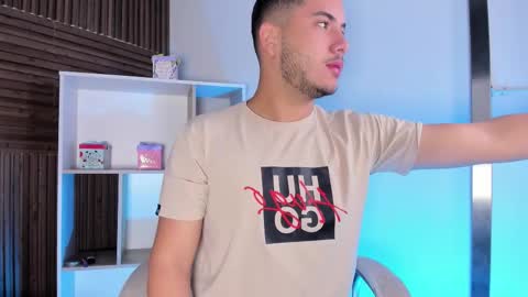 Snapshot of axel_grey_ chatting on 23, 10, 2025 axel_grey_ online show from 23, 10, 2025