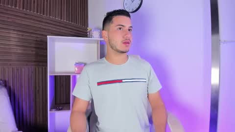 Snapshot of axel_grey_ chatting on 25, 10, 2025 axel_grey_ online show from 25, 10, 2025