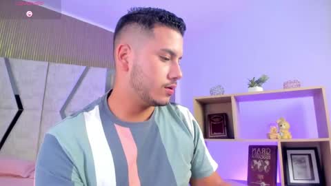 axel_grey_ online show from 1, 4, 2026