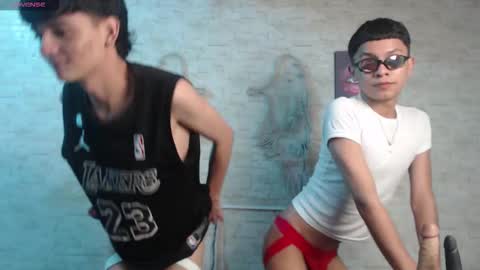 axel_milo_and_kairo online show from 16, 2, 2026