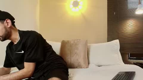 Snapshot of axel_moon_s chatting on 20, 10, 2025 Axel Moon online show from 20, 10, 2025