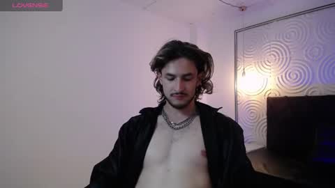 Axel  online show from 2, 7, 2026